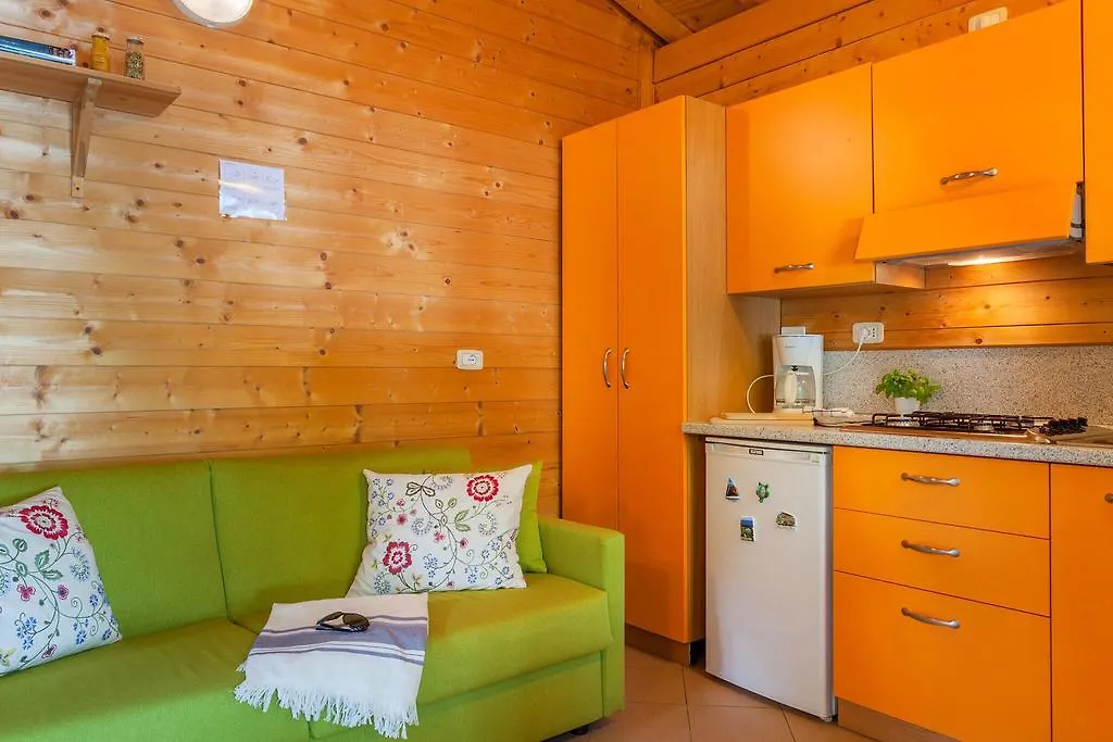 **** Campeggio Camping Piantelle Moniga del Garda Italia